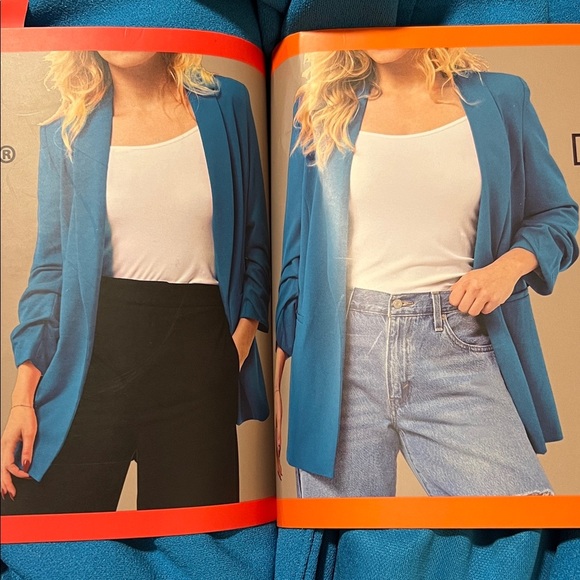 NWT Dakota Blue Ladies' Crepe Ruched Sleeves Blazer - Picture 1 of 4